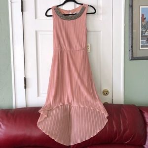 Medium high to low mauve dress *new with tags*